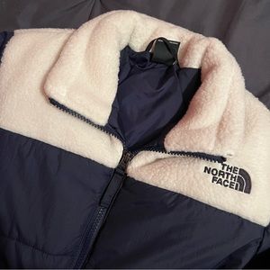 NORTH FACE WOMENS JACKET